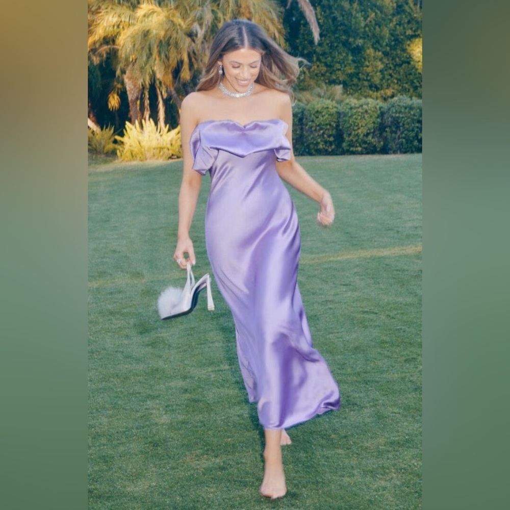 Elizabeth ruffle off shoulder maxi dress
